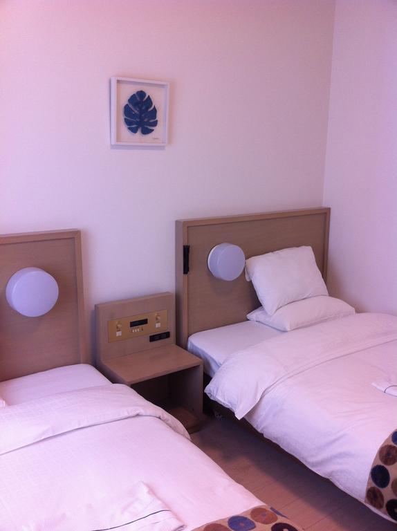 Smile Hotel Okinawa Naha  Bagian luar foto